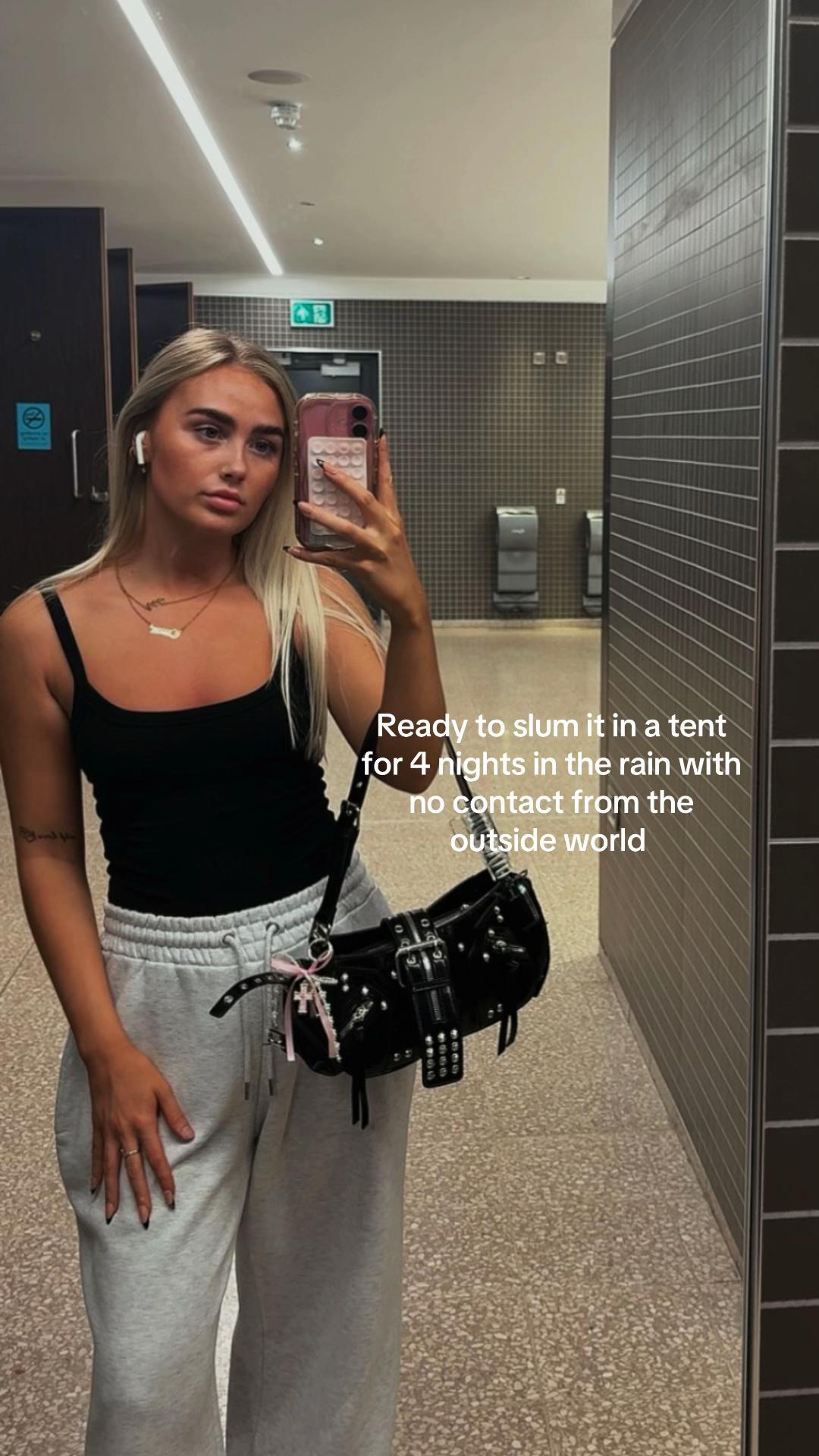 @caoimhewhite