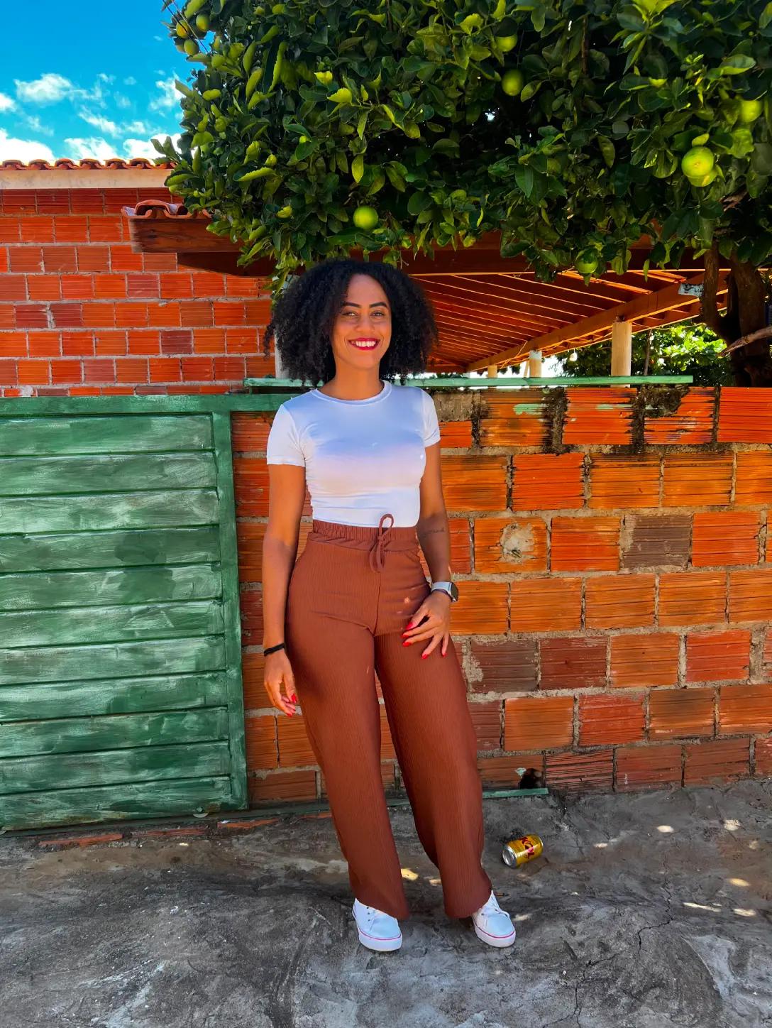 @Majúu leão