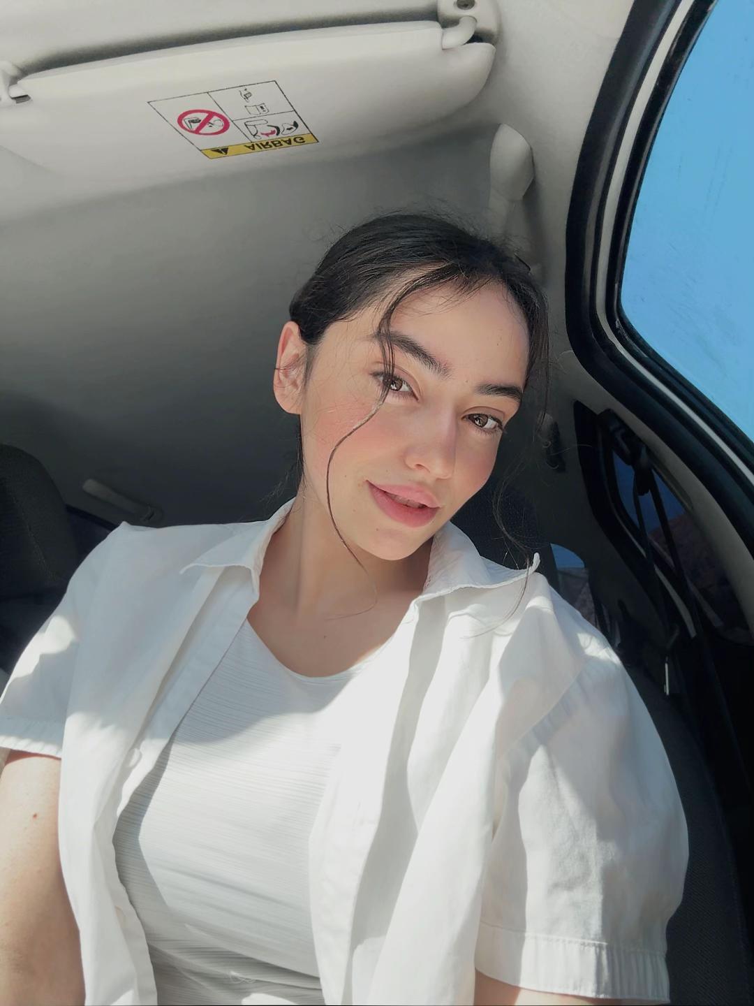 @Niayesh Khanian