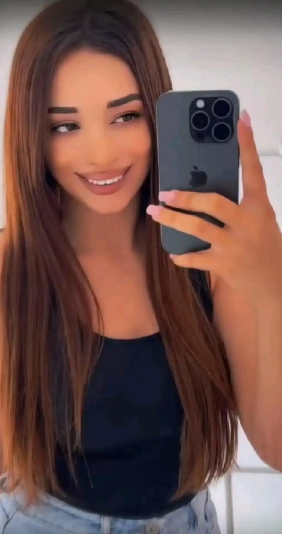 @🖤