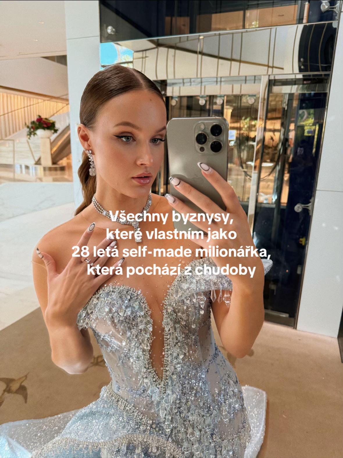 @Polina Nioly