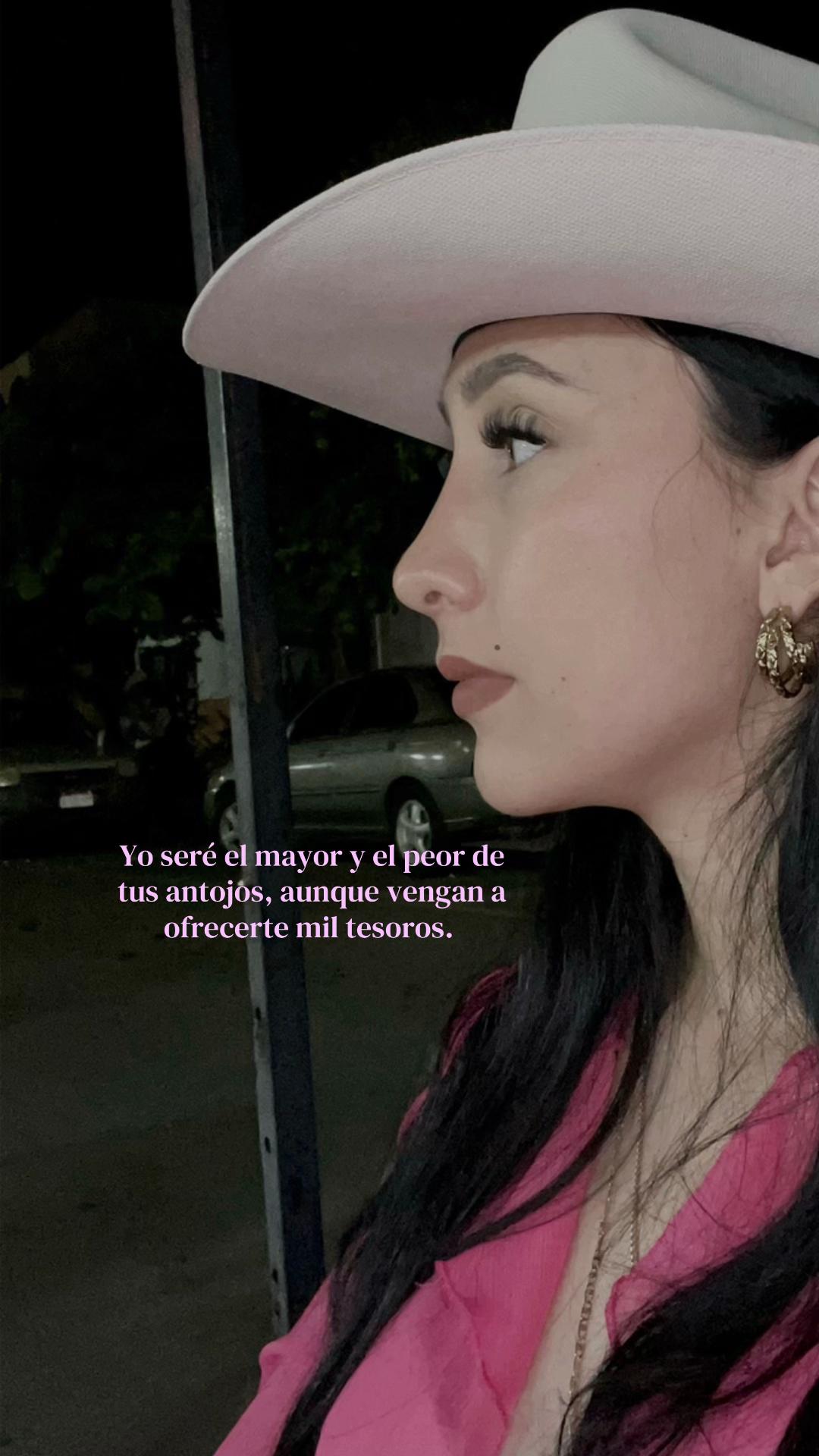 @🧕🏻