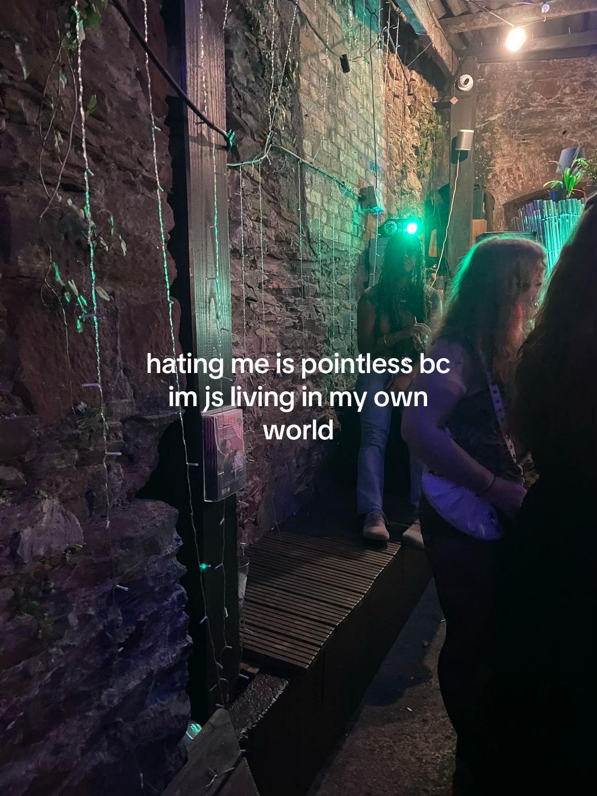 @rhi🏜️
