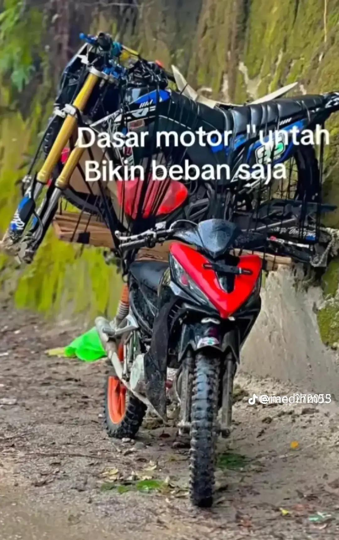 @1996☠️