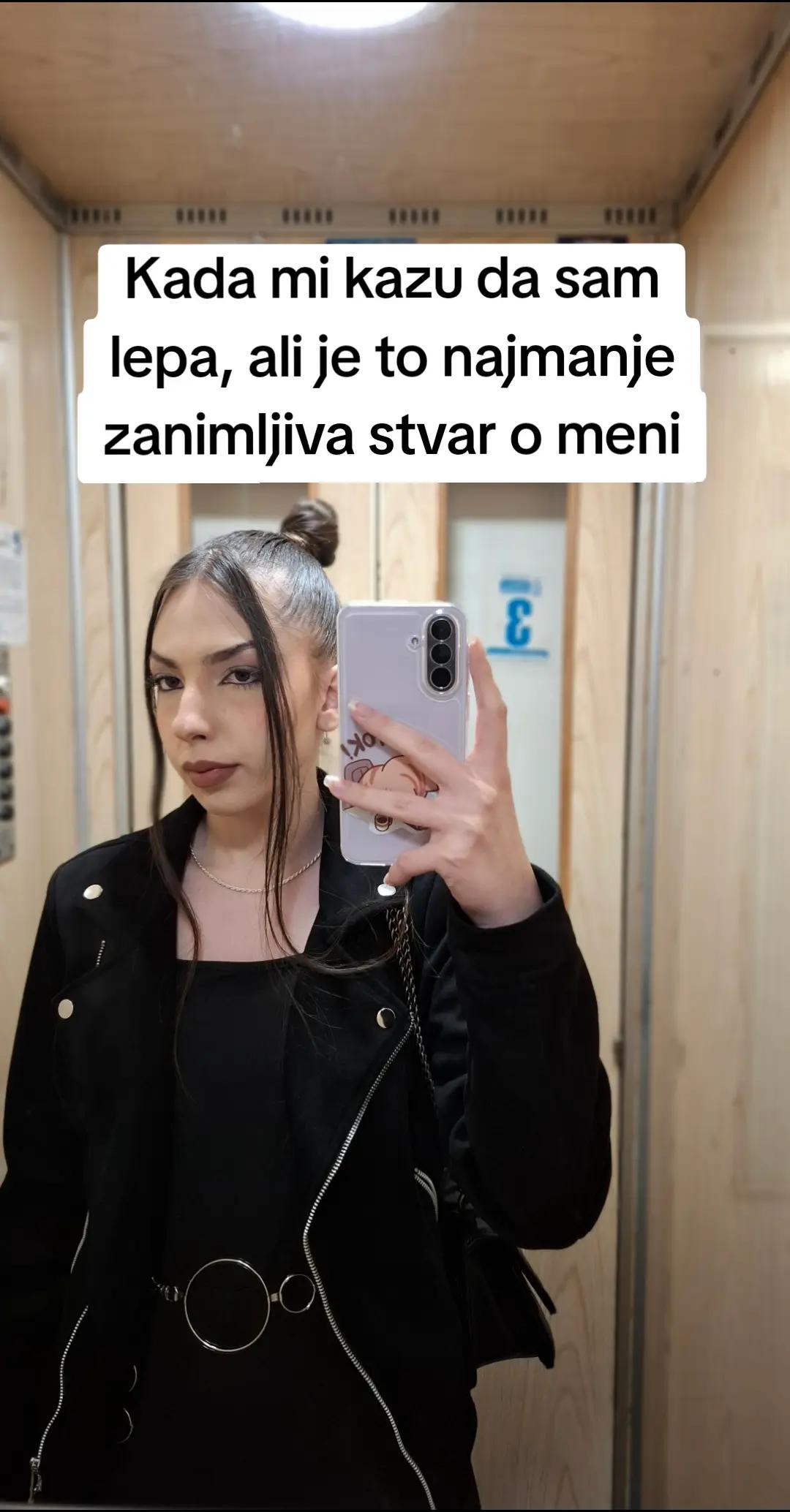 @Katarina🧸