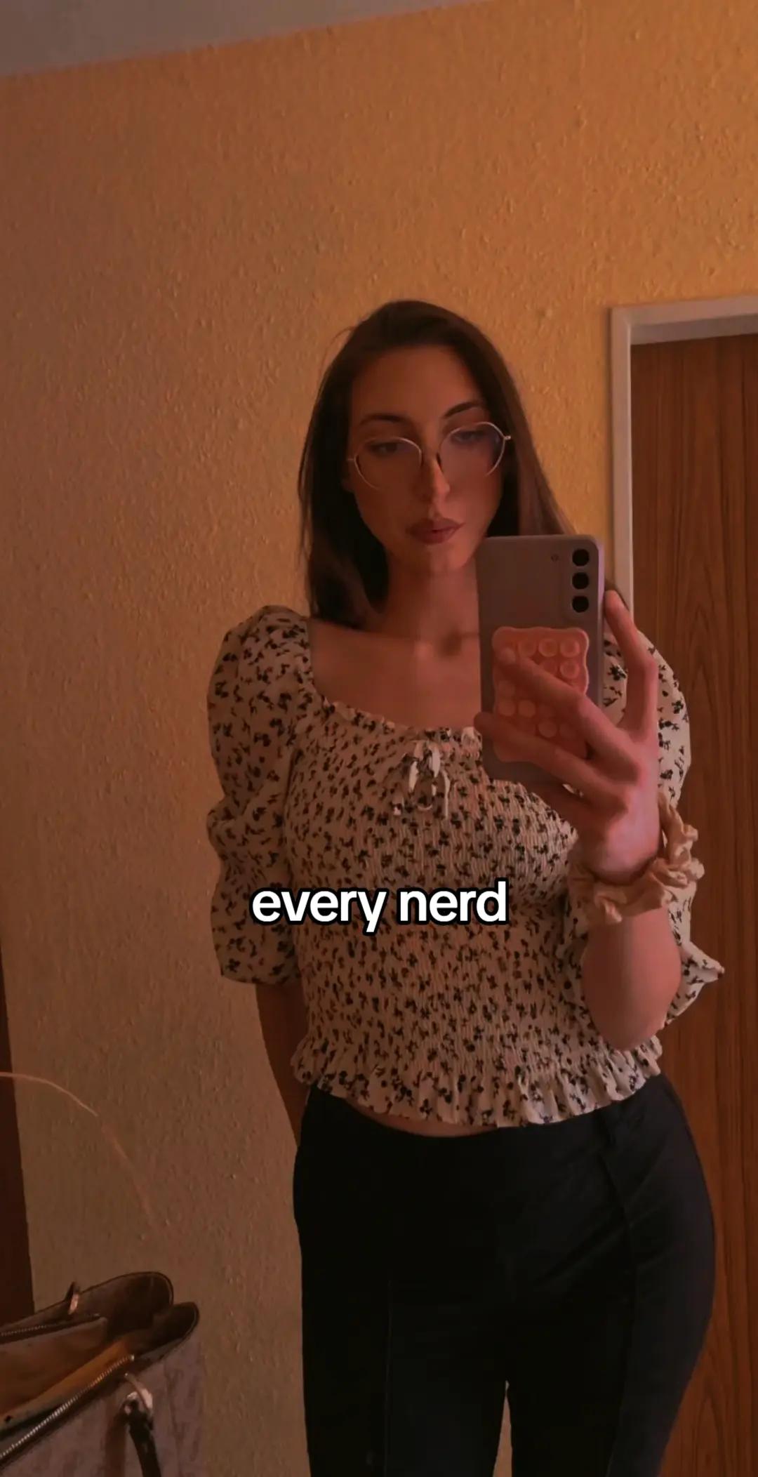 @𝙰𝚍𝚛𝚒𝚓𝚊𝚗𝚊 🔥