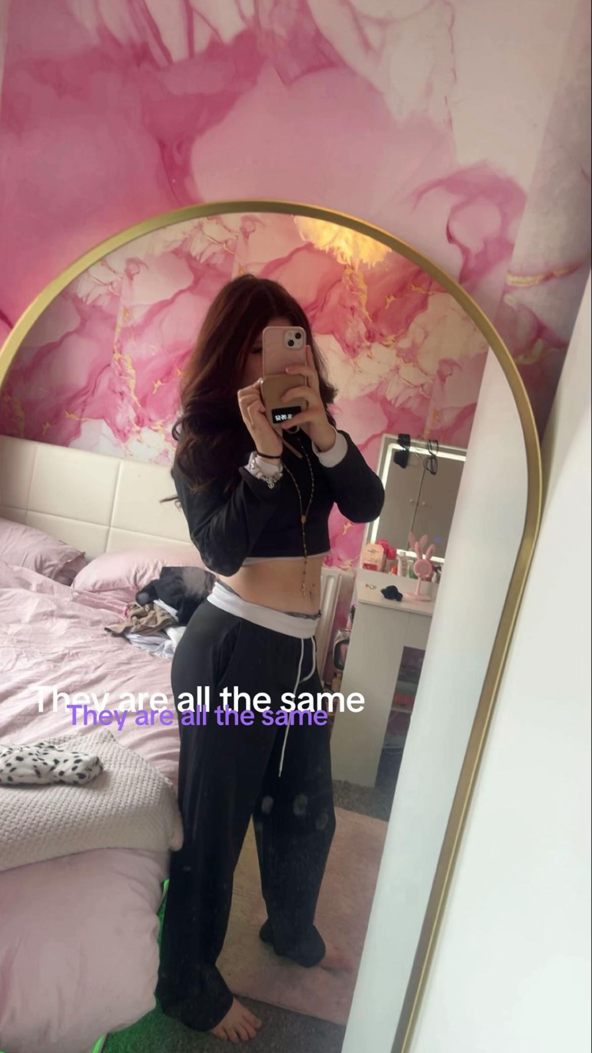 @Ellie~maixoxo🍒