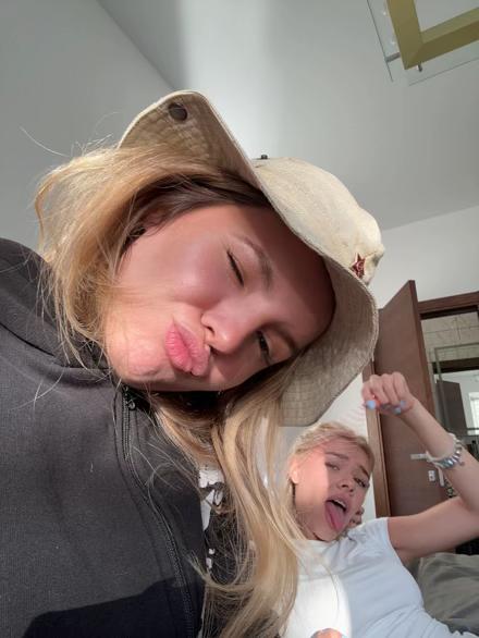 @Yana🦋