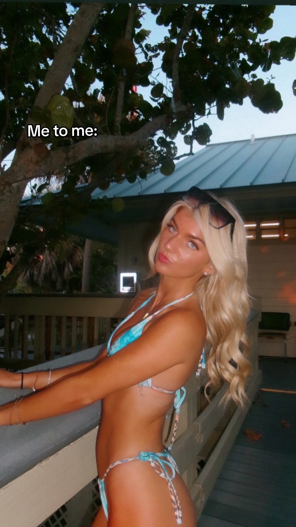 @Ella