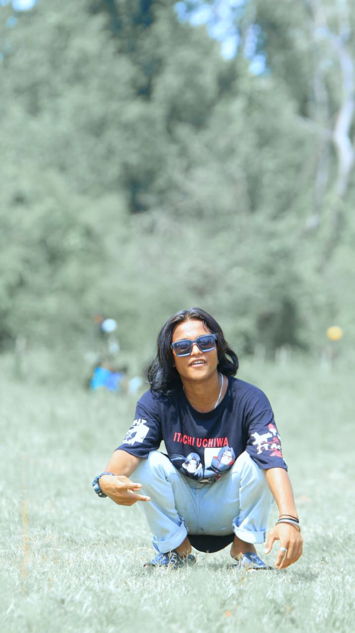 @Samir Tharu1325