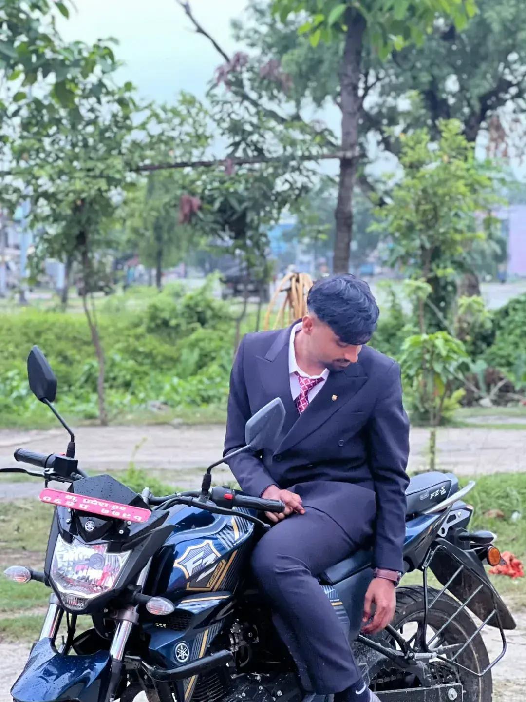 @𝐵𝒾𝓇𝑒𝓃𝒹𝓇𝒶❣️🇳🇵