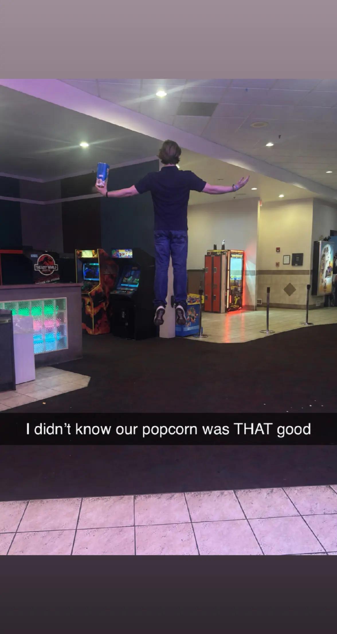 @Moonlight Movies YQR