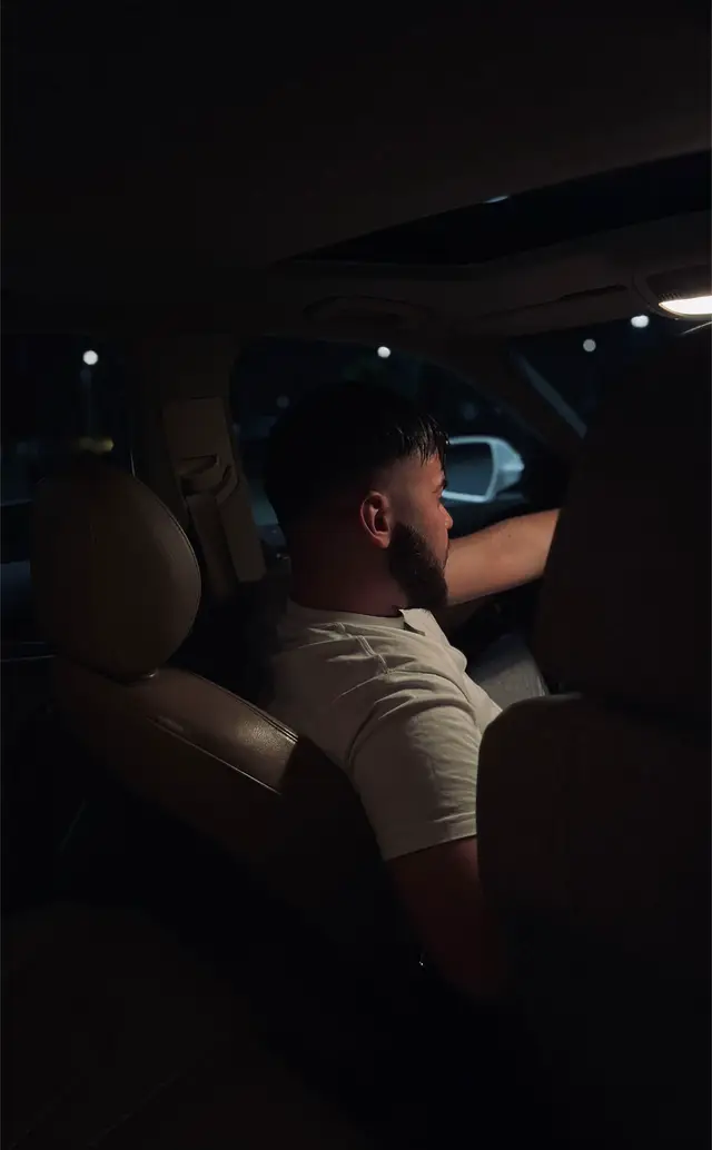 @🦂