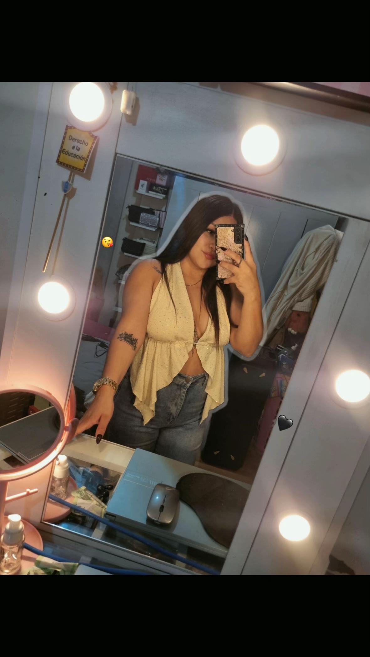 @Shirley Muñoz 🌸