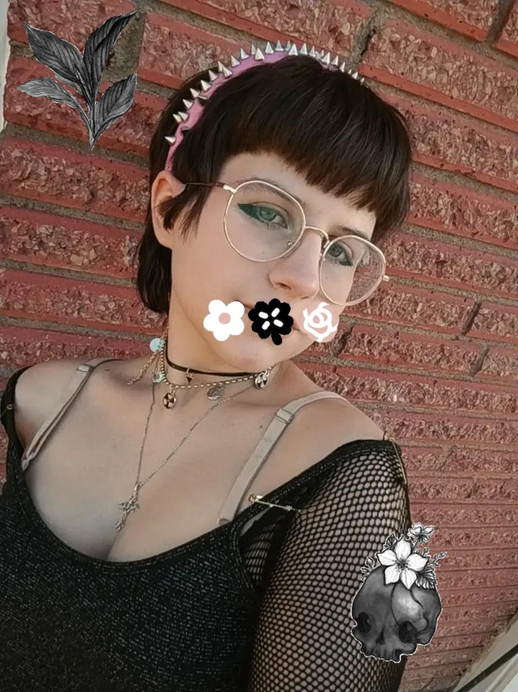@•gin•