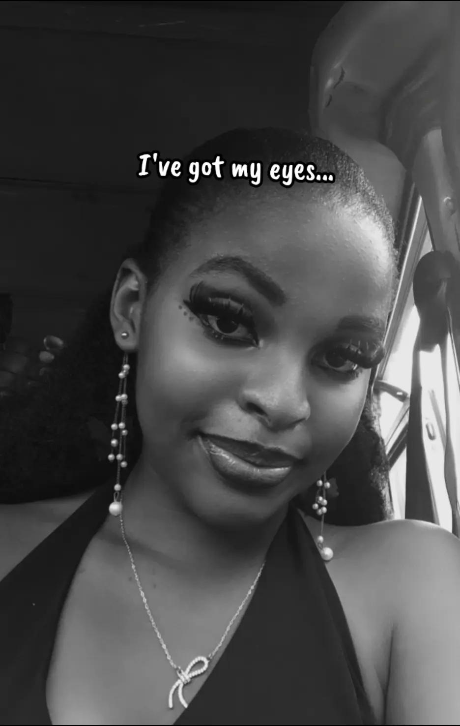 @First_Lady 👑💜