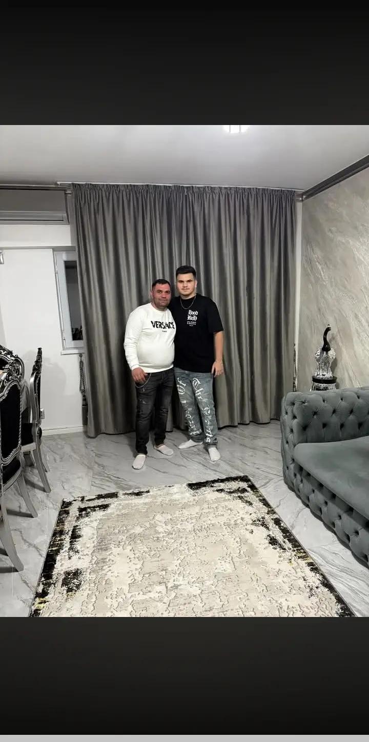 @Mariana Memet