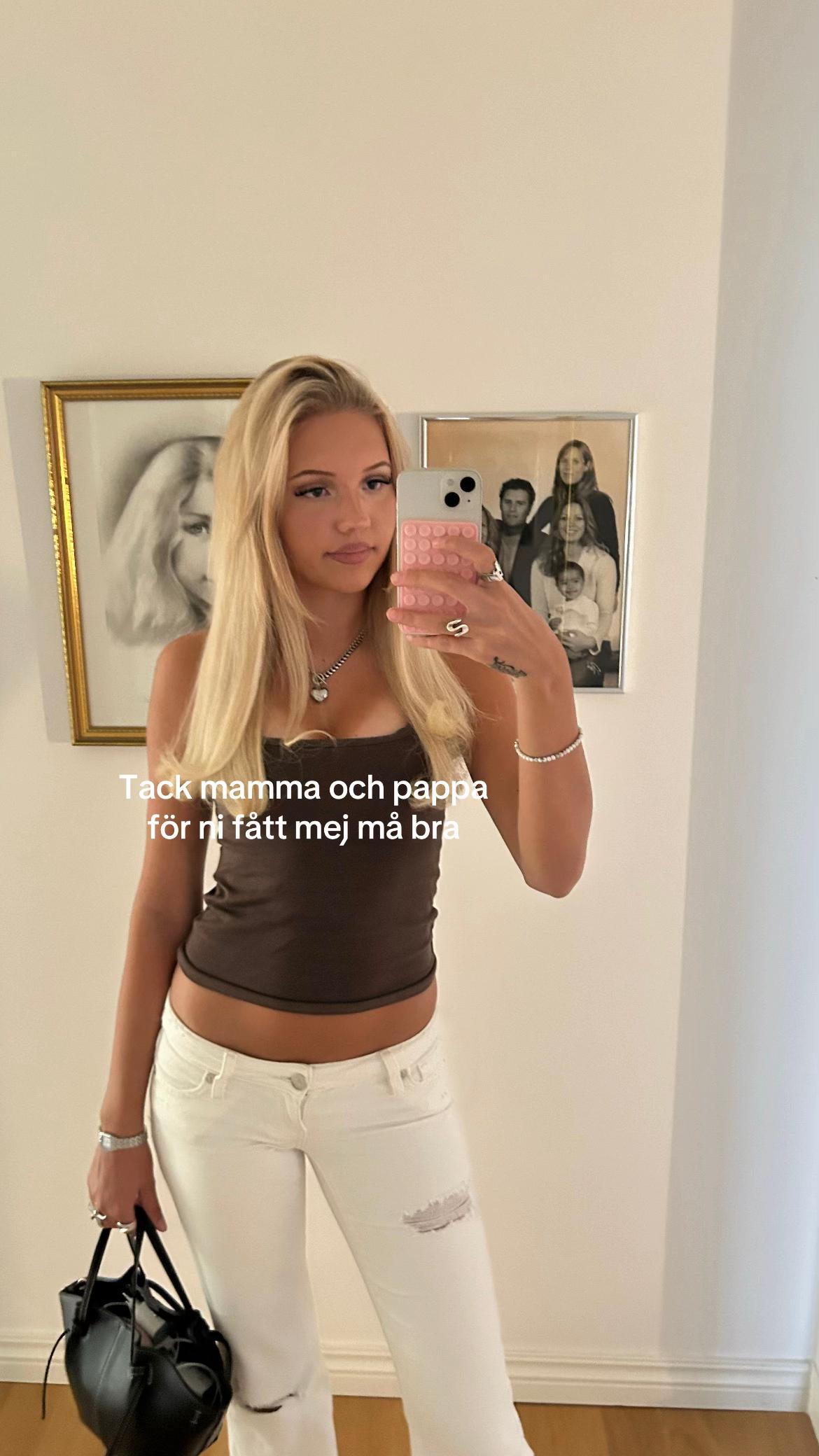 @Mollie_Sjöholm