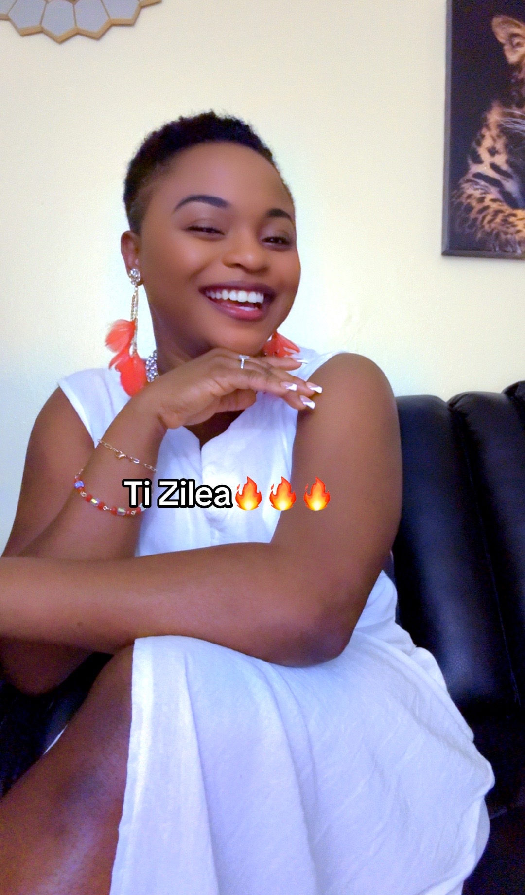 @Esther_Adassa