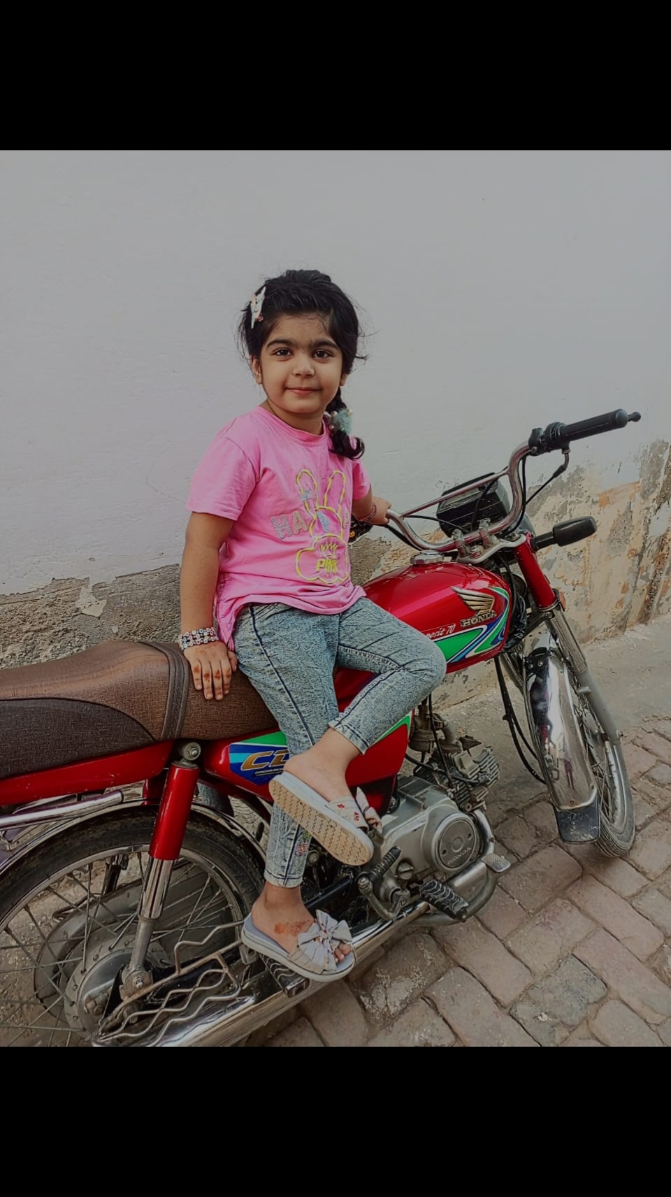 @manahil