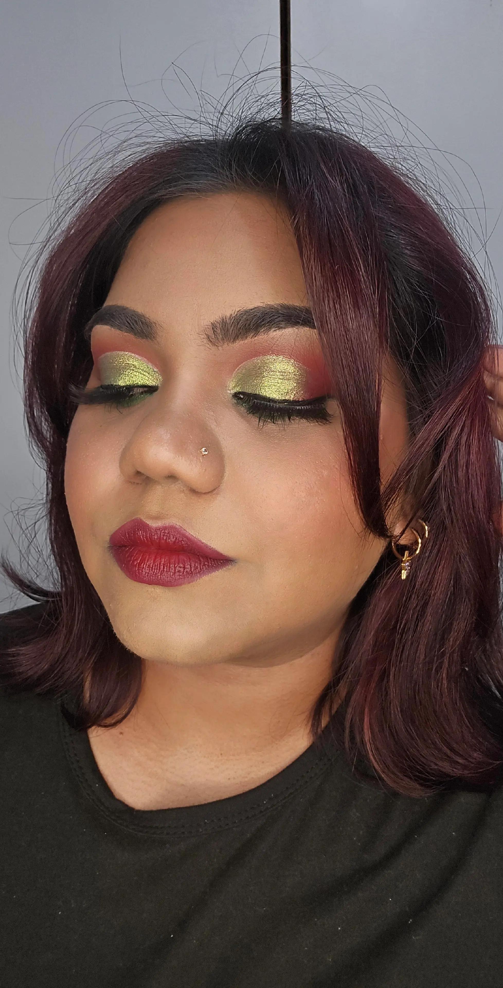 @Emily Creates 💄✨️