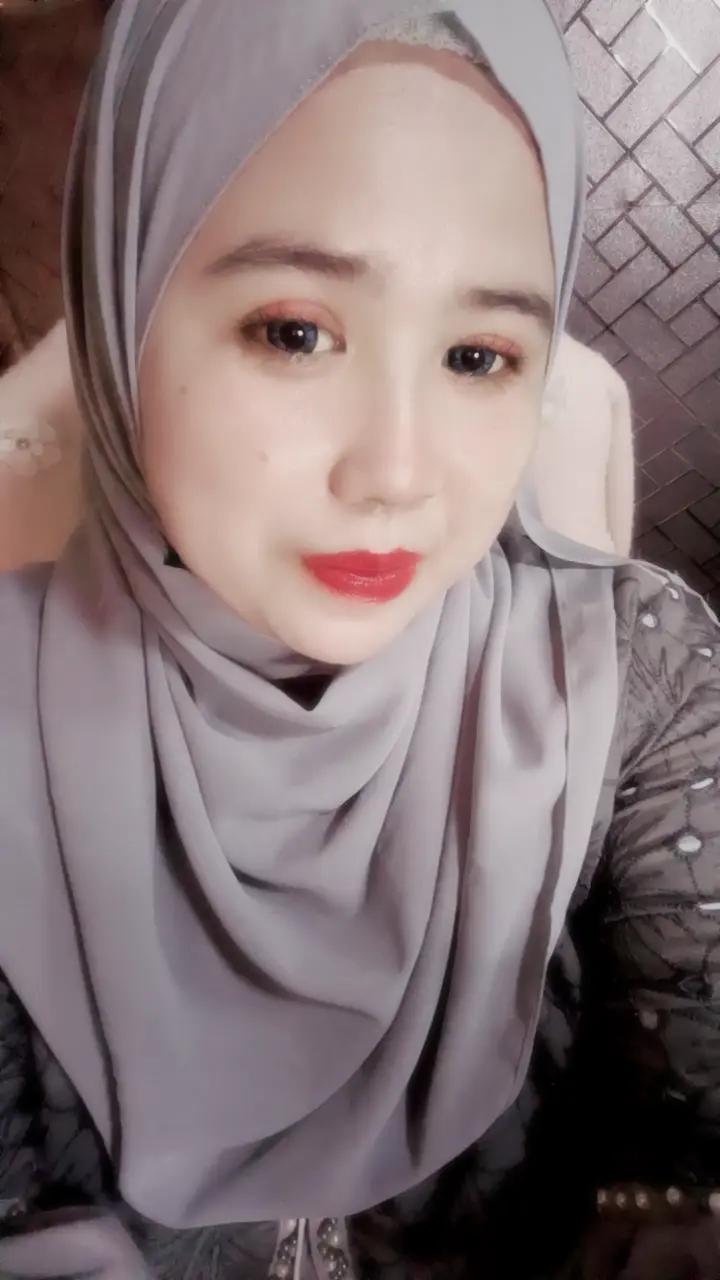 @👉 Apriliyani 👈
