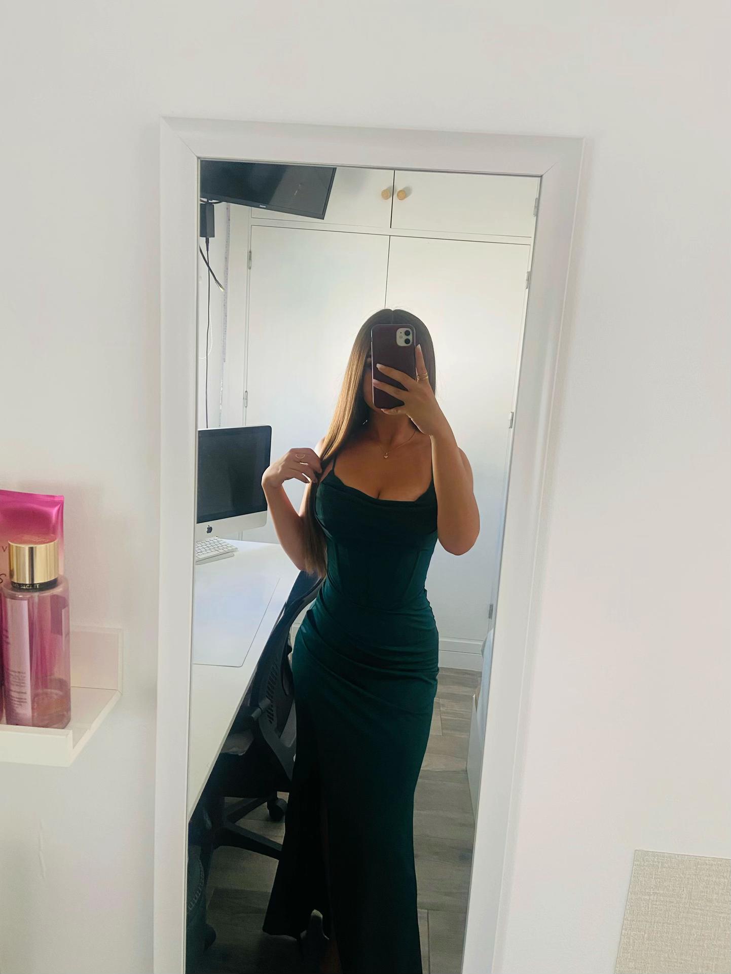 @𝒞