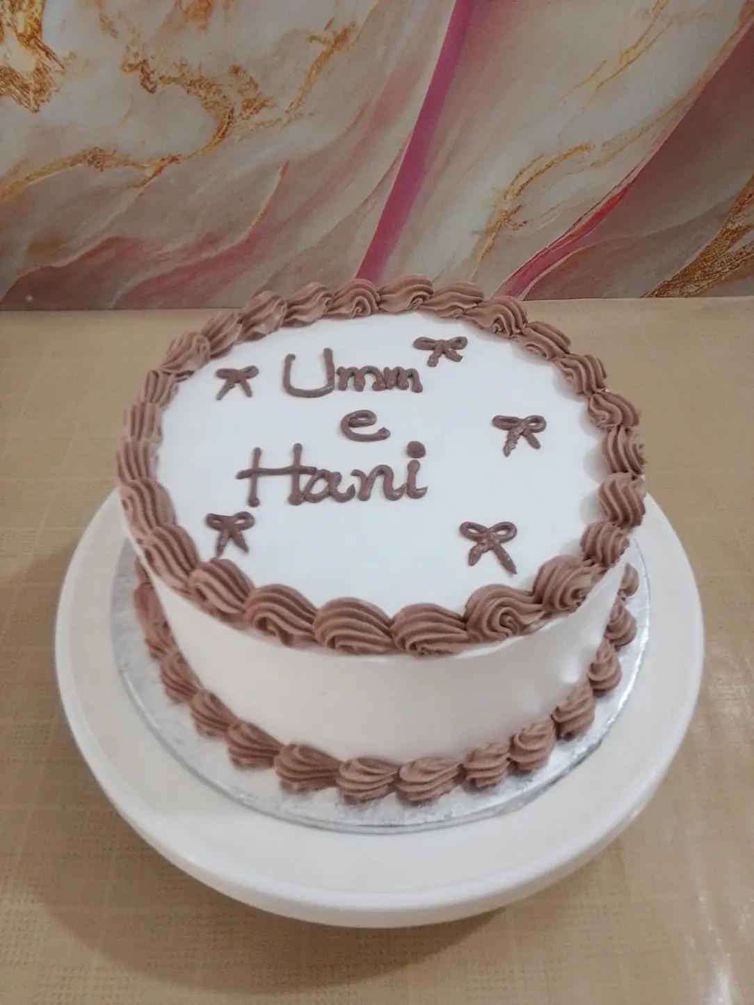 @HK BAKERS