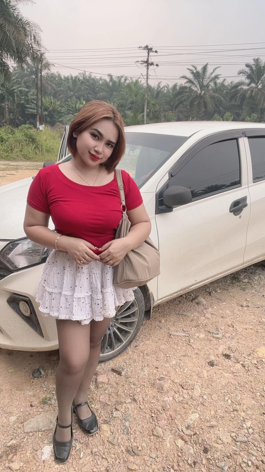@julia frinella sari