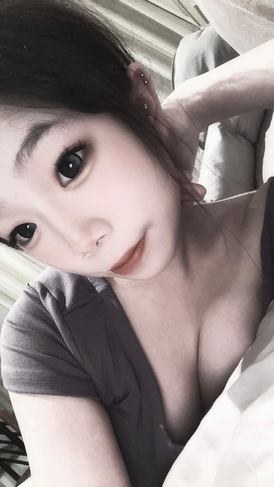 @小妤🎀