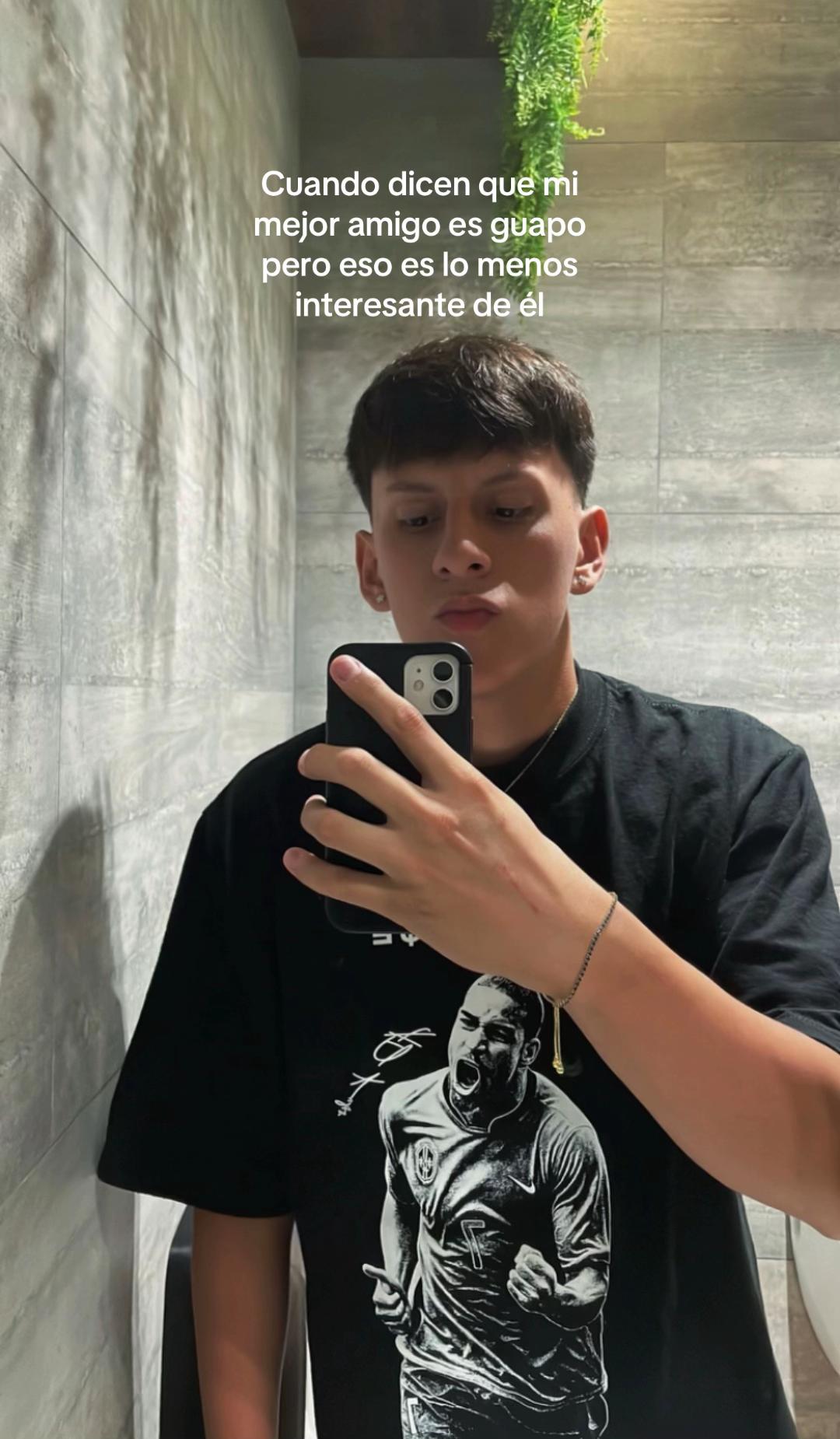@✨