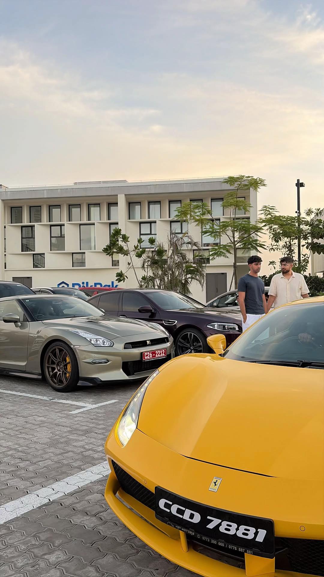 @MR.CAR'S_AUTO93TM
