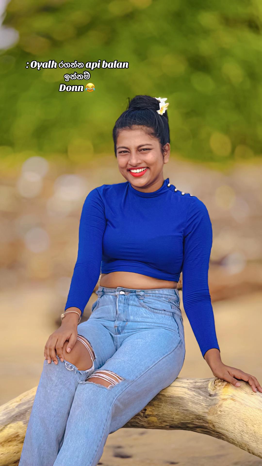 @KaVI_SHa°_💋