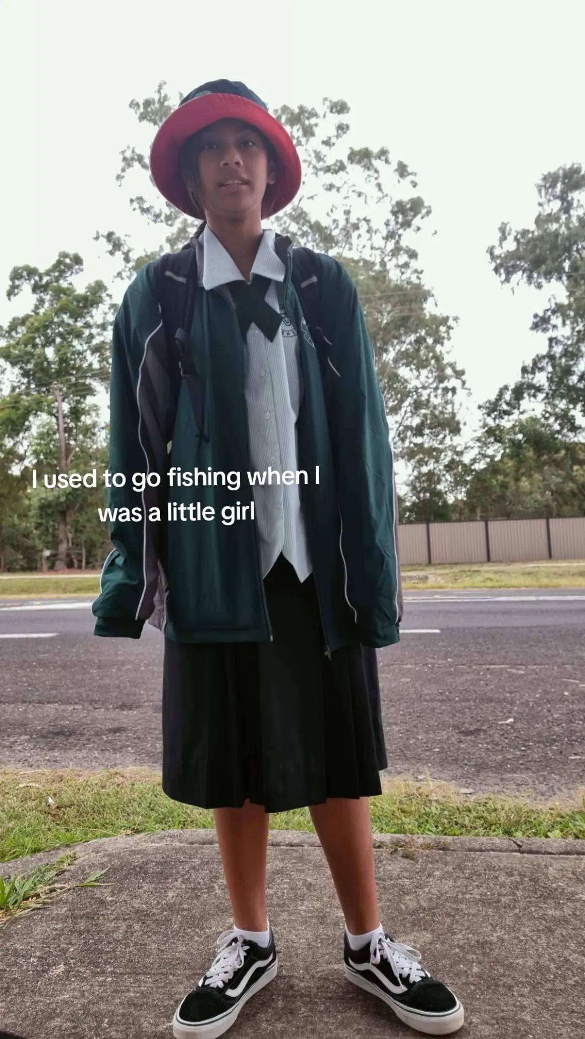 @⃟