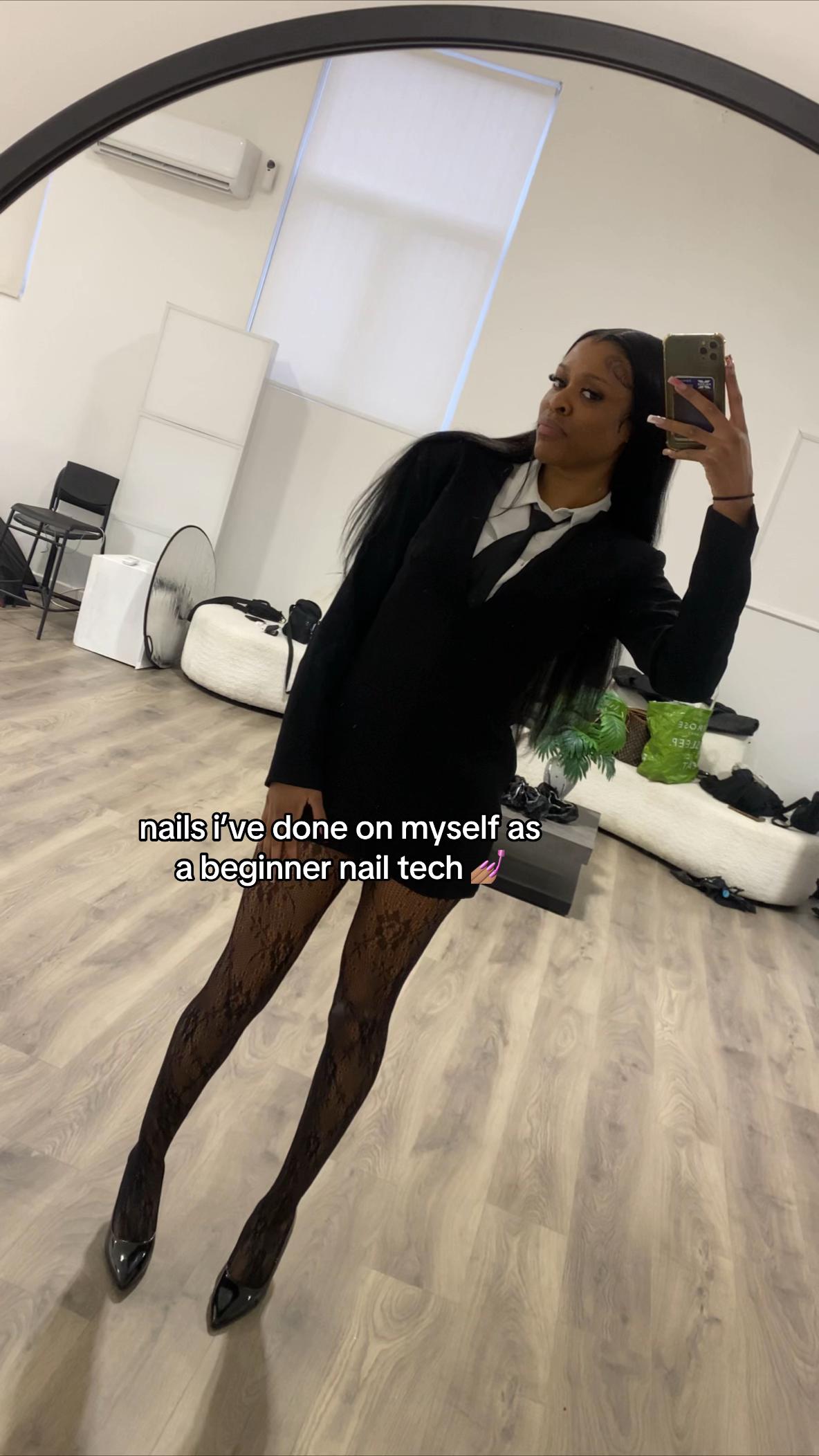 @GREENHITHE NAIL TECH 📍
