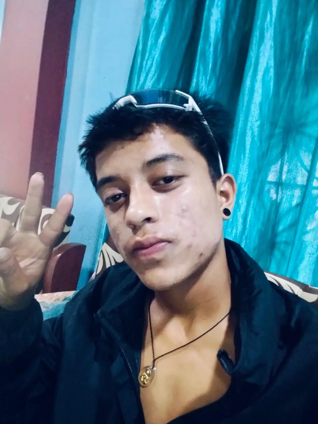 @Raj xettri🧿✝️
