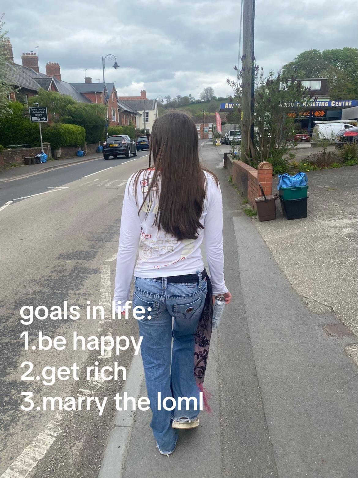 @𝐣𝐞𝐬𝐬 🐞