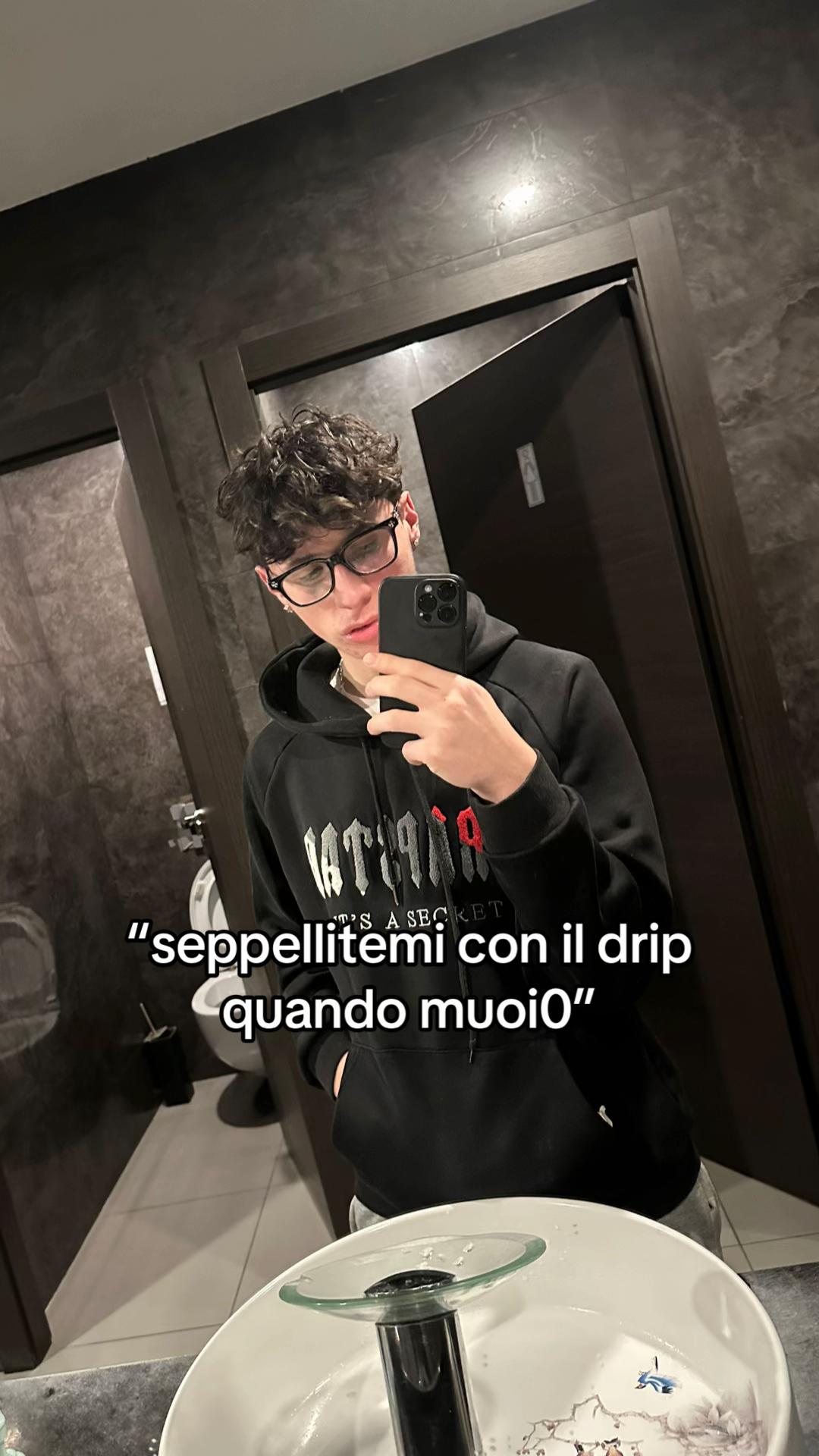 @Cecco👻