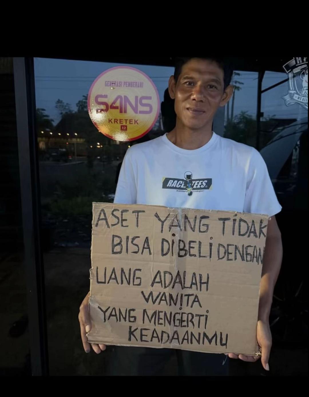 @Vyolets•