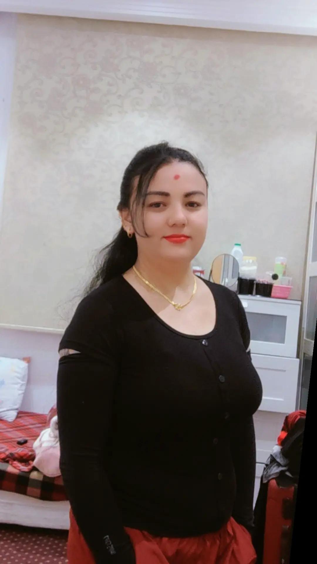@jinny shahi thakrui👩&zwj;❤️&zwj;👨❤️