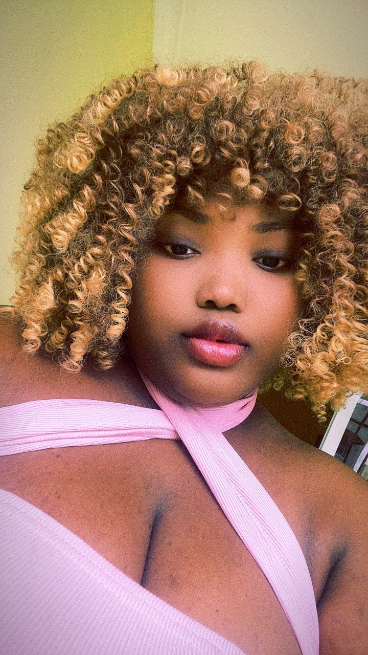 @Fameuse