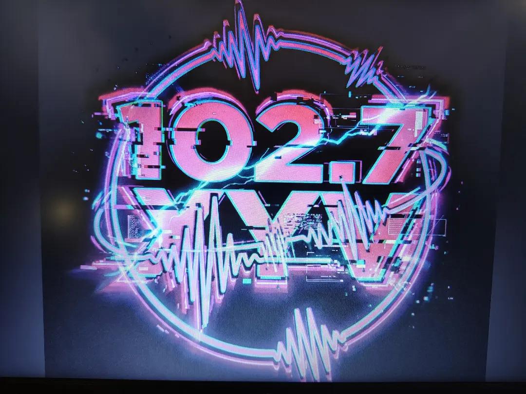 @102.7 XYV POWERED BY LIVE365