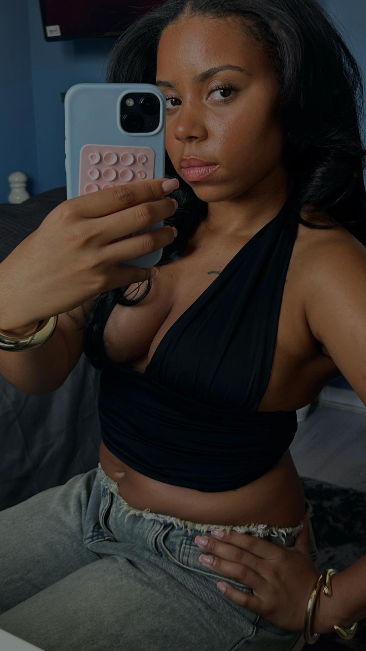 @Myaa_Dasilva