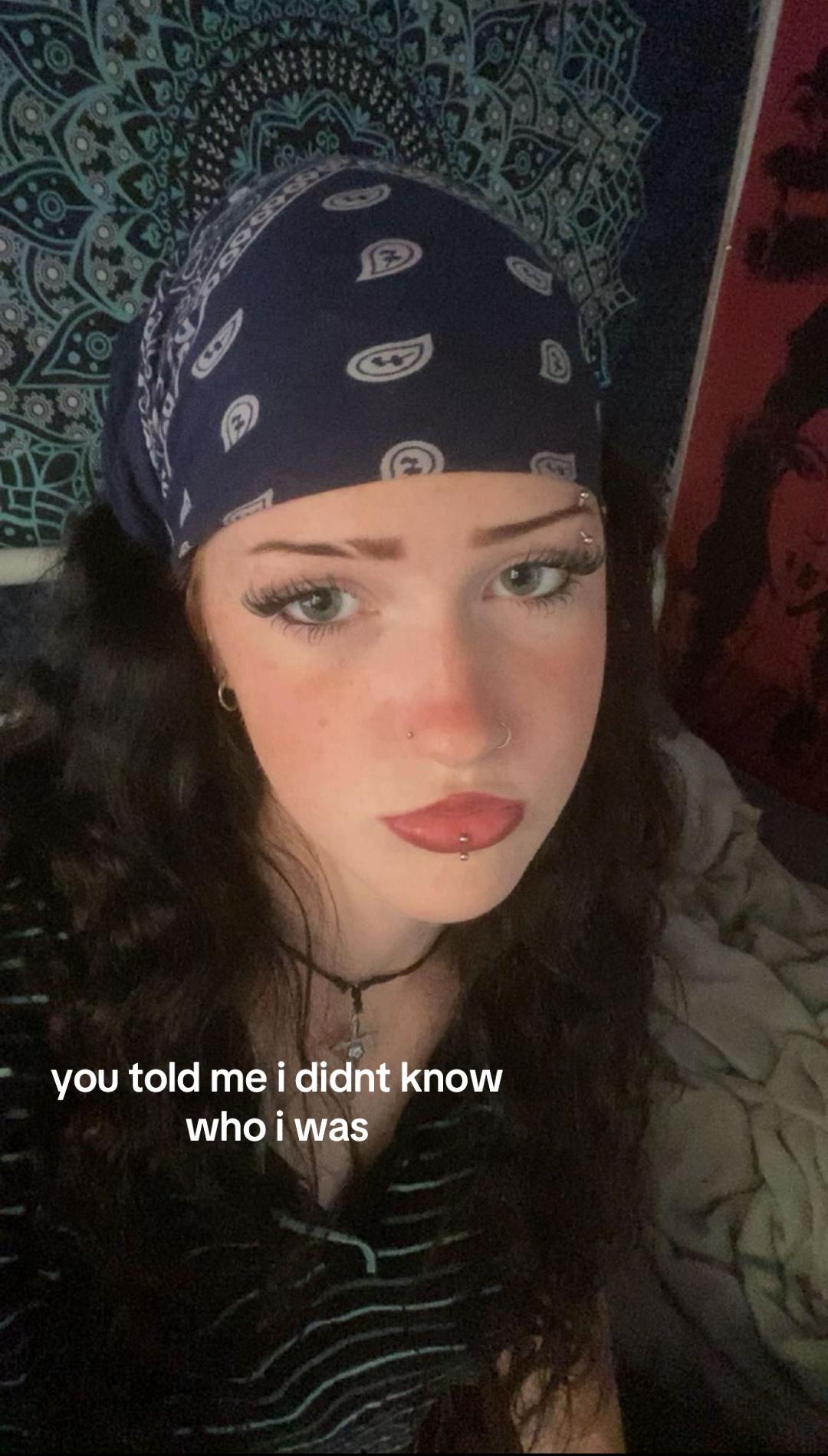 @_perksofawallflower