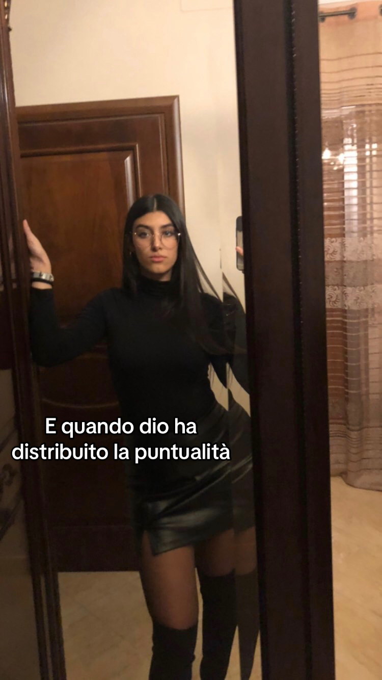 @🕷• Ti segue