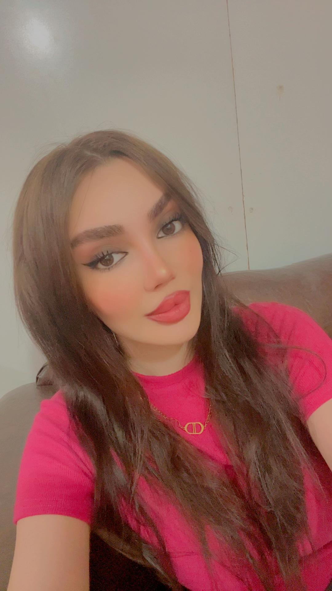 @Elaaaa_guzlu