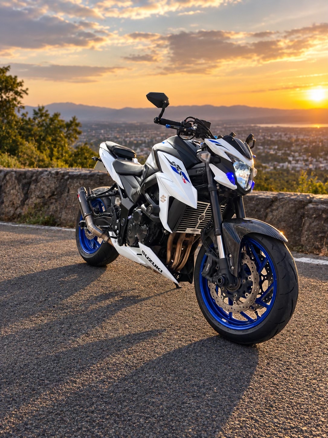 @Nelio7moto