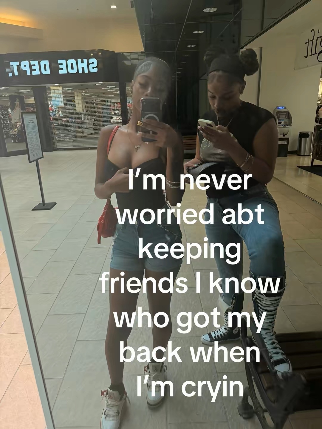 @kiki👩🏽❤️💋👩🏾