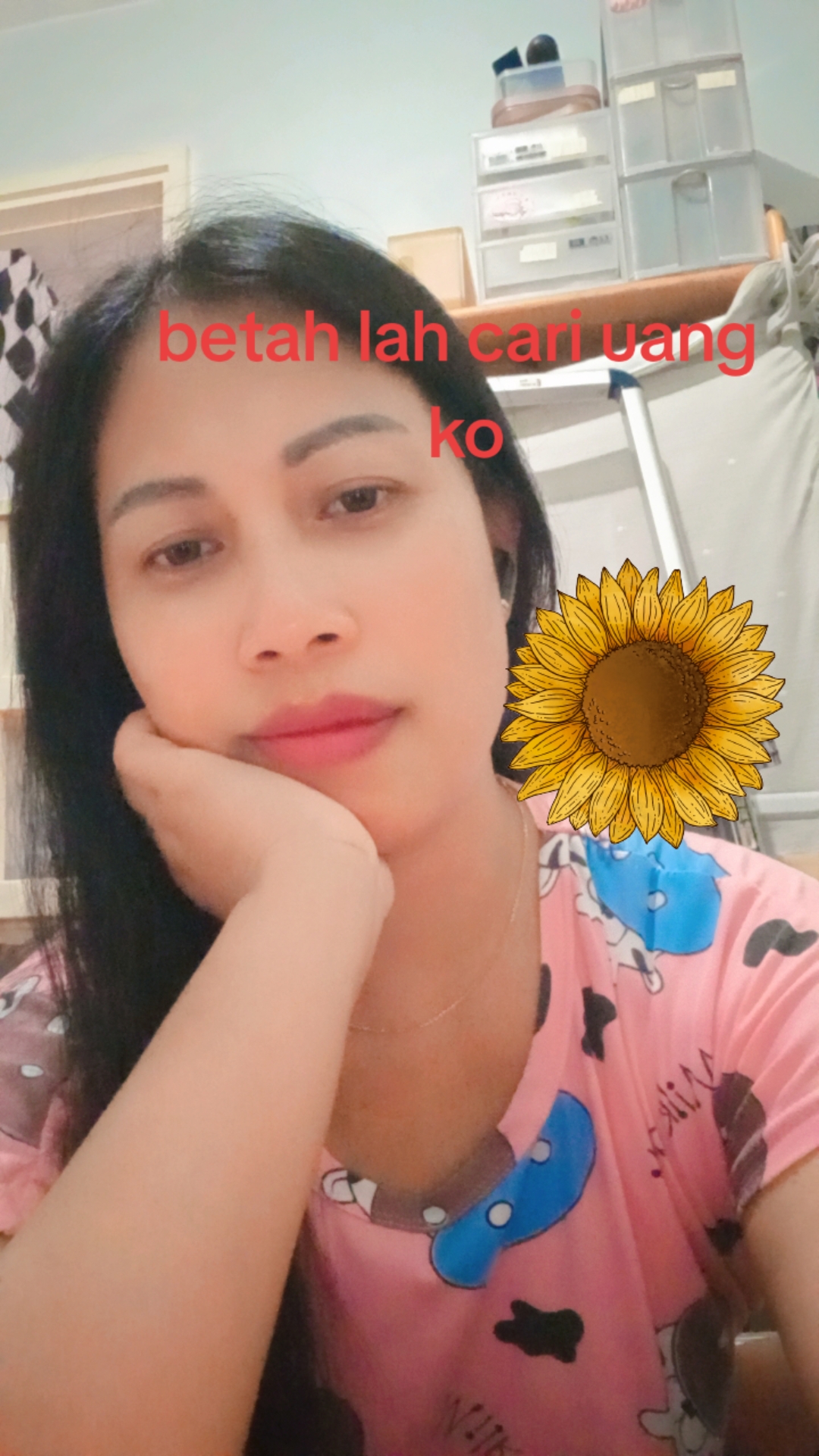 @Janda kembang  merah.