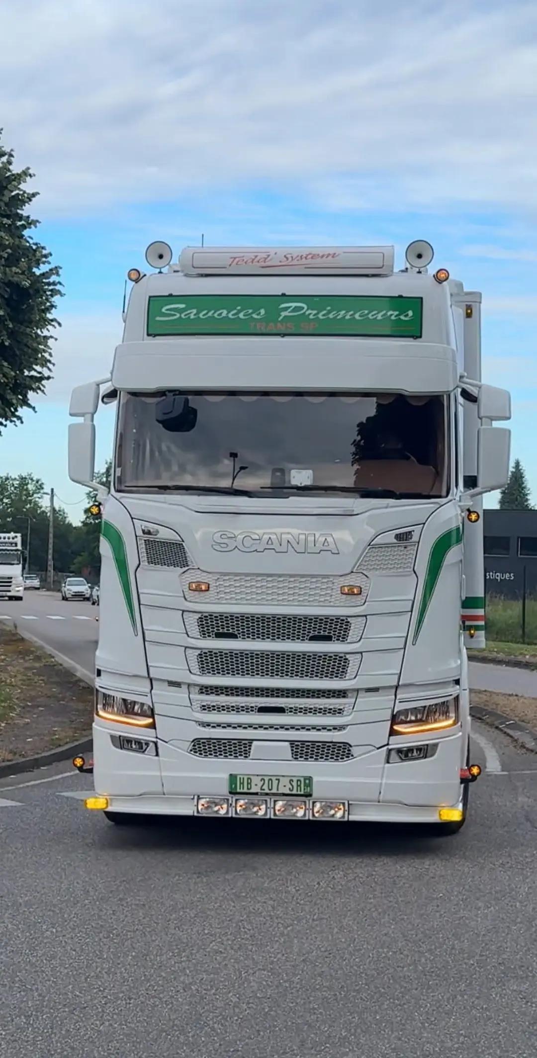 @Redouan Scania